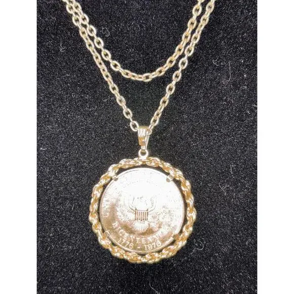 Vintage Coin Pendant Necklace with Chain - Picture 3 of 4
